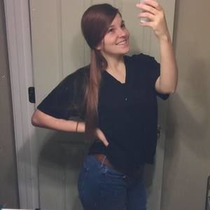 Meet your Posher, Courtney